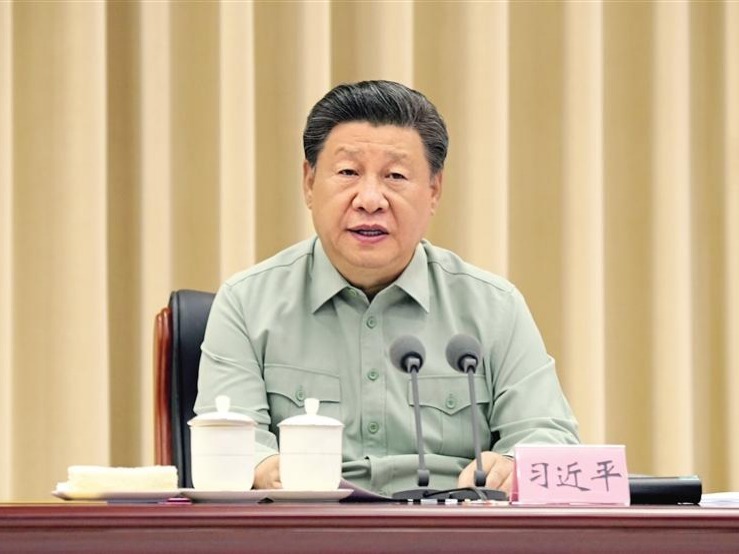 习近平在视察驻陕西部队某基地时强调  聚焦备战打仗 加快创新发展 全面提升履行使命任务能力