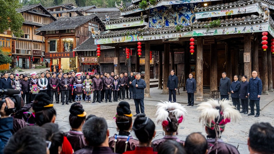 习近平在贵州考察时强调  坚持以高质量发展统揽全局 在中国式现代化进程中展现贵州新风采  蔡奇陪同考察