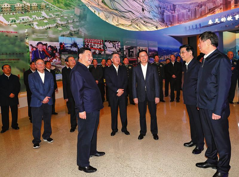 习近平参观庆祝改革开放40周年大型展览